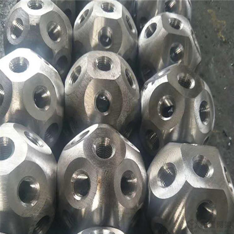 周口螺栓球网架加工安装方法